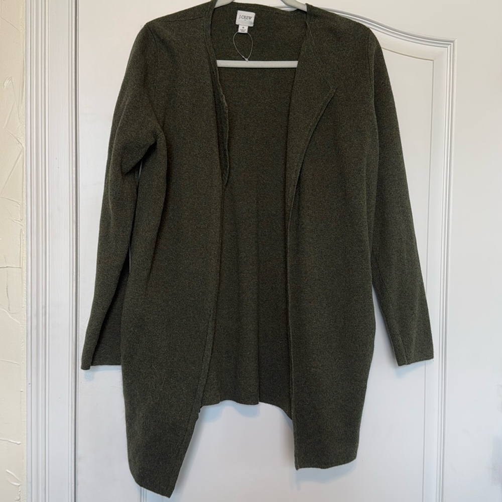 J Crew oversized sweater cardigan jacket with pockets. Only worn a few times.